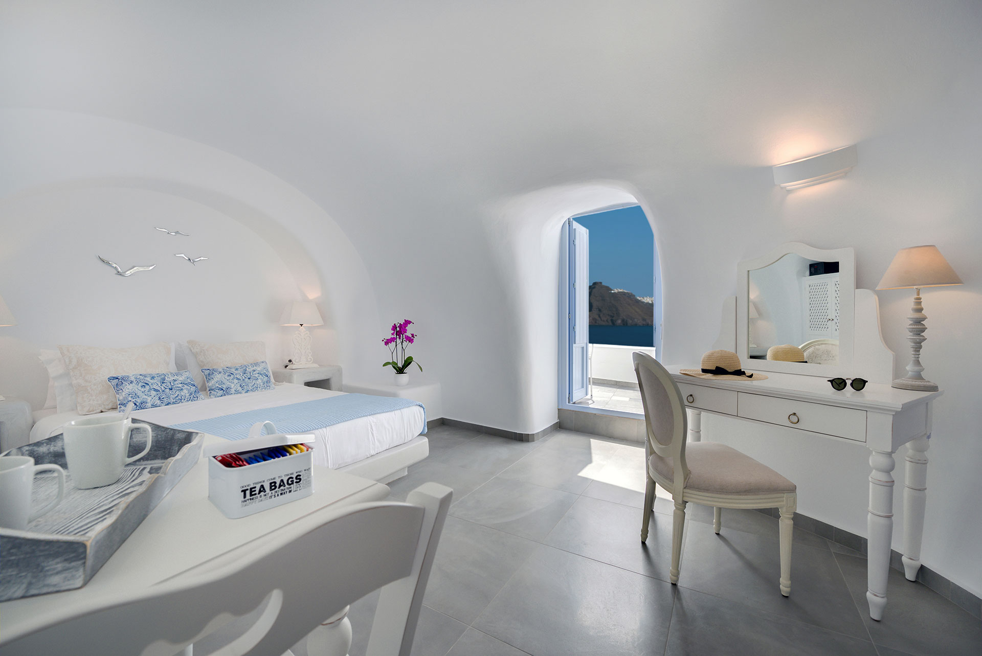 Folia Studio | Aris Caves | Santorini - ariscaves